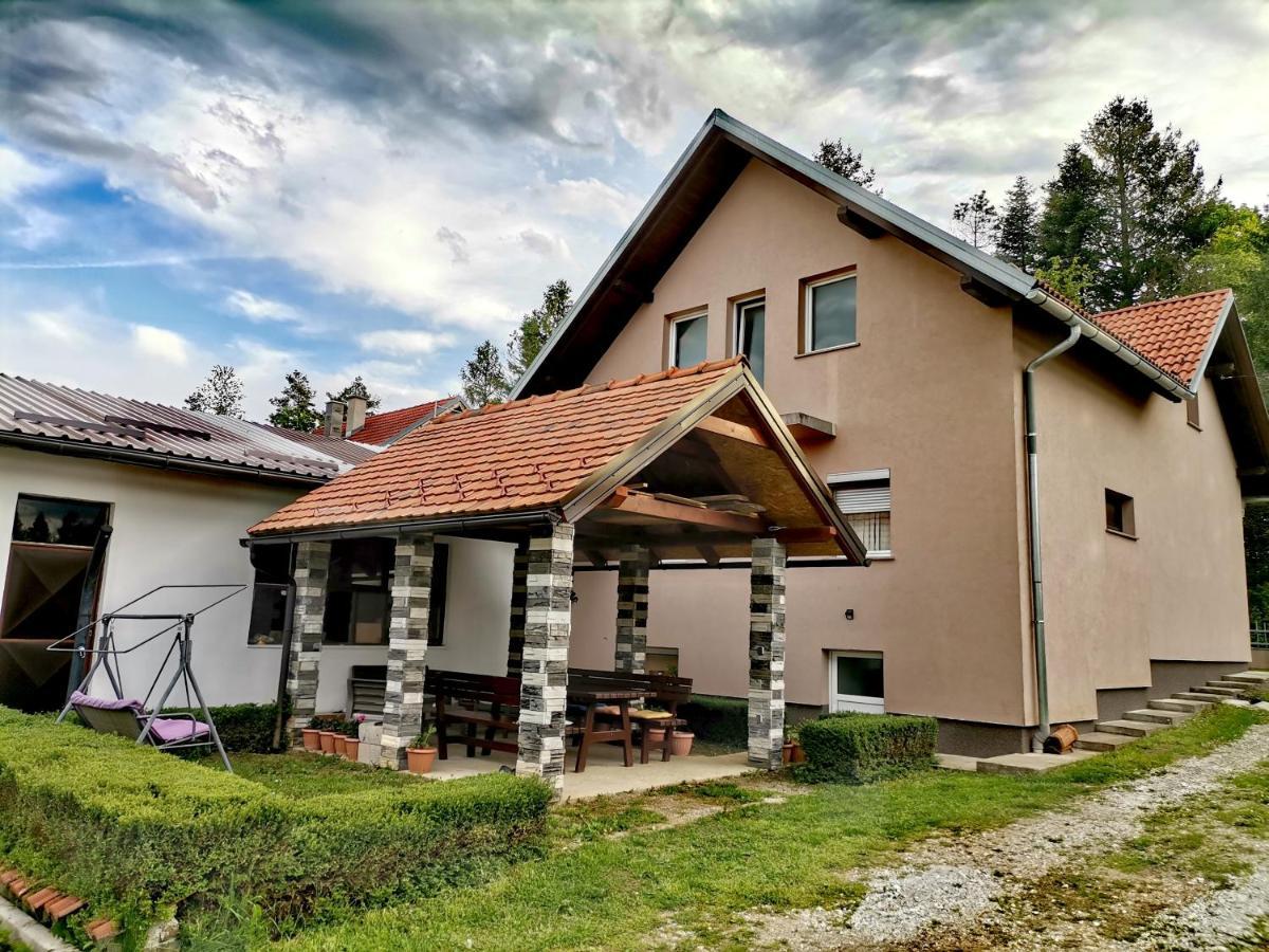 Kuca Za Odmor Sunny Lika Villa Gospic Exterior photo